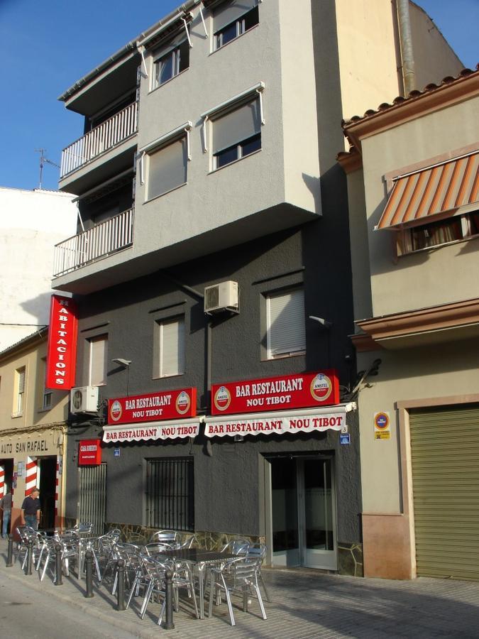 Habitacions Casa Roberto أونتينينت المظهر الخارجي الصورة